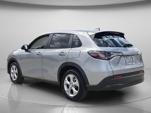 Used 2025 Honda HR-V LX image 4