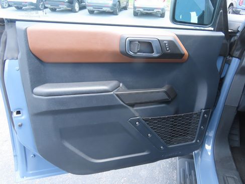 Used 2024 Ford Bronco Outer Banks AWD/4WD image 21