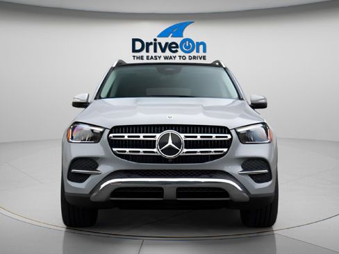 Used 2024 Mercedes-Benz GLE 450 4MATIC w/ Winter Package image 11