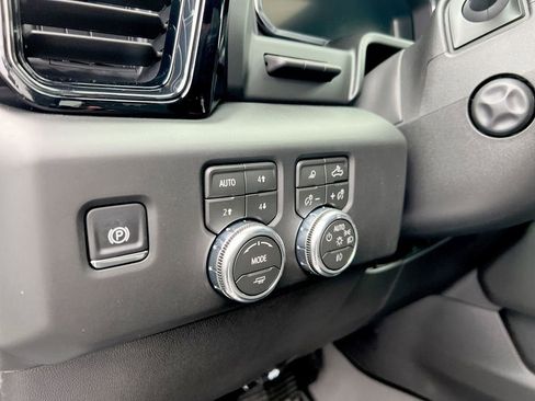 New 2026 GMC Sierra 1500 AT4X w/ LPO, Black Badging Package AWD/4WD image 44