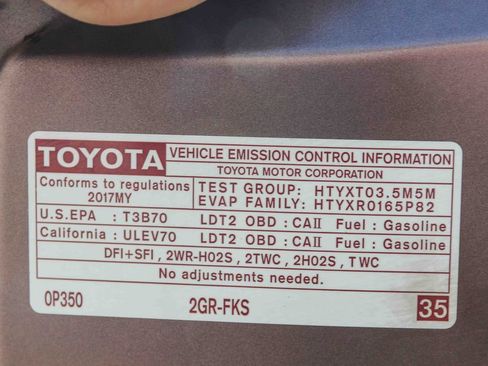 Used 2017 Toyota Highlander Limited w/ Carpet Mat Package AWD/4WD image 27