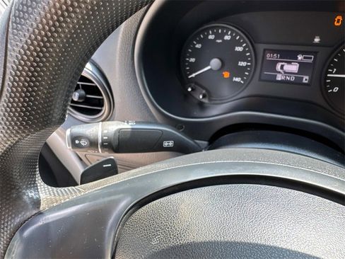 Used 2020 Mercedes-Benz Metris image 21