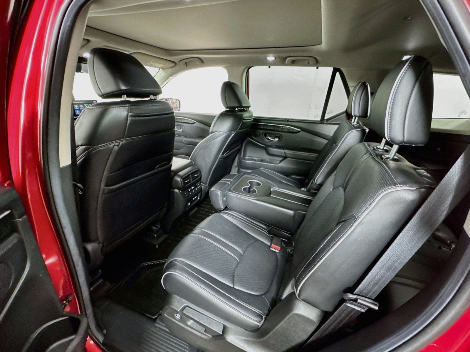 Used 2023 Honda Pilot Elite image 27