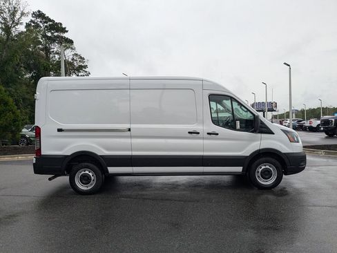 New 2025 Ford Transit 150 148 Medium Roof w/ Load Area Protection Package image 4