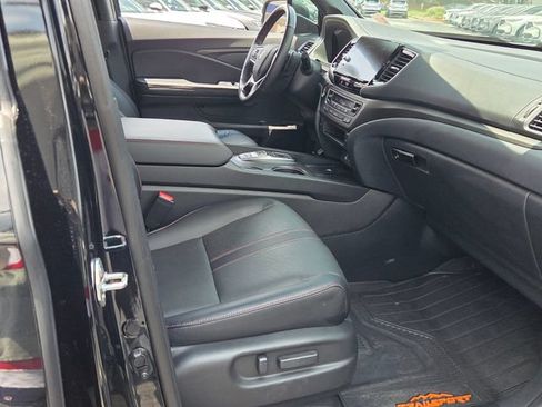 Used 2025 Honda Ridgeline TrailSport image 16