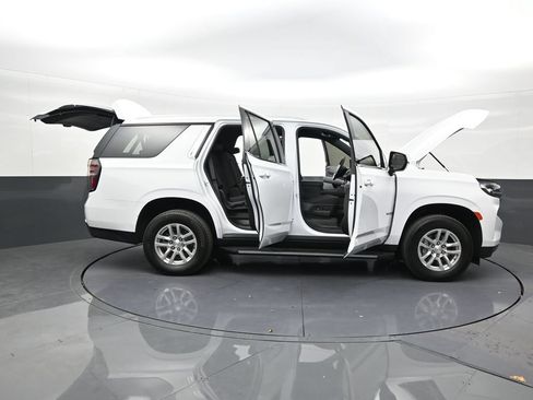 Used 2024 Chevrolet Tahoe LS RWD image 28