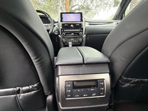Certified 2023 Lexus GX 460 Premium AWD/4WD image 38
