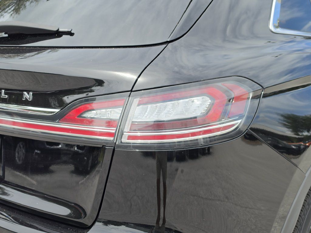 Used 2023 Lincoln Nautilus Black Label AWD/4WD image 7