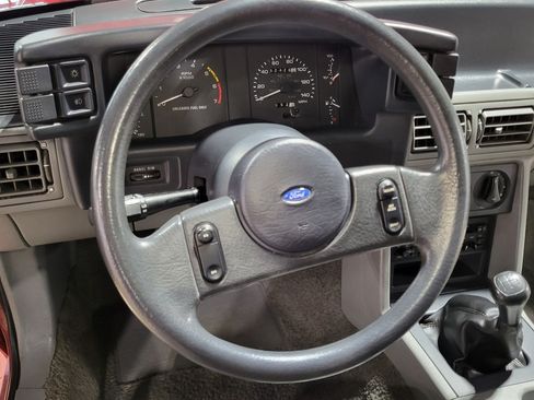 Used 1989 Ford Mustang GT RWD image 10