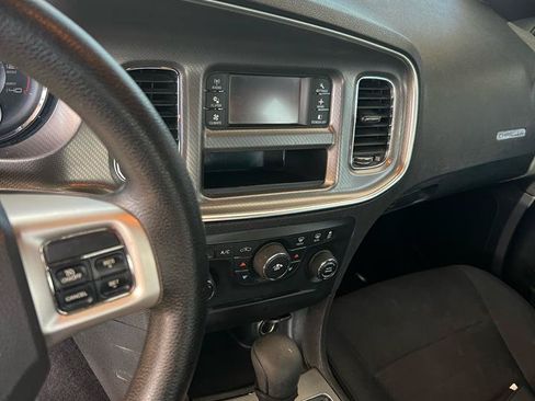 Used 2011 Dodge Charger SE RWD image 11