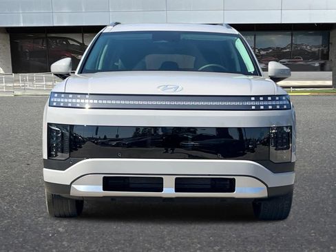 New 2026 Hyundai Ioniq 9 SE image 10