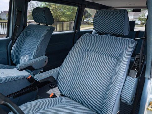 Used 1993 Volkswagen Eurovan GL FWD image 22