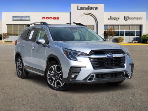 Used 2023 Subaru Ascent Touring AWD/4WD image 1