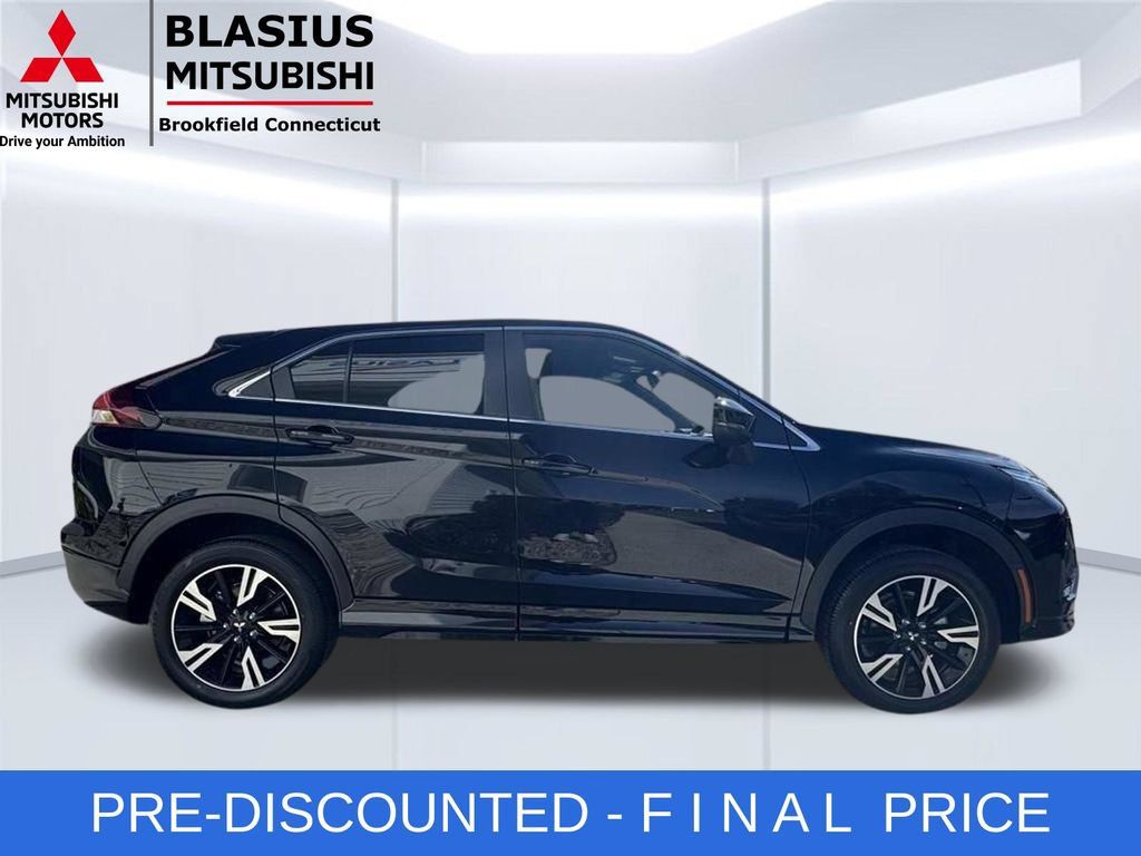 Used 2025 Mitsubishi Eclipse Cross SEL AWD/4WD image 4