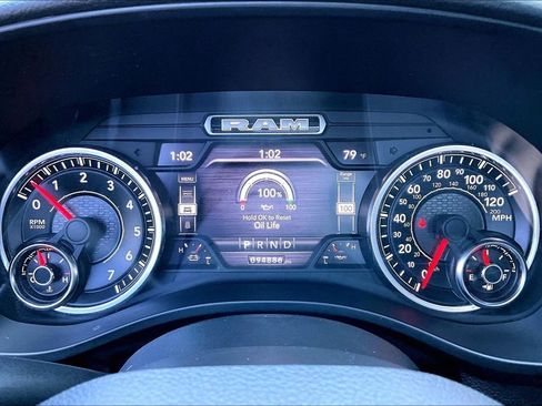 Used 2021 RAM 1500 Big Horn AWD/4WD image 14