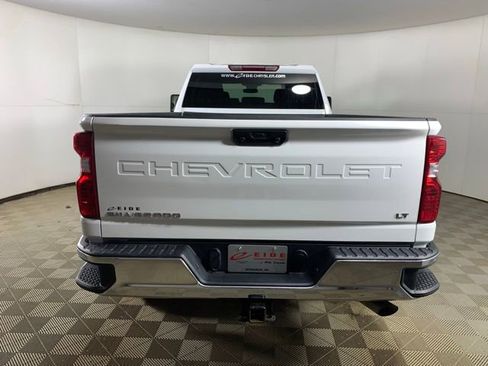 Used 2025 Chevrolet Silverado 2500 LT w/ Convenience Package image 8