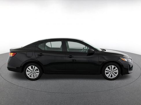 Used 2025 Nissan Sentra S FWD image 10