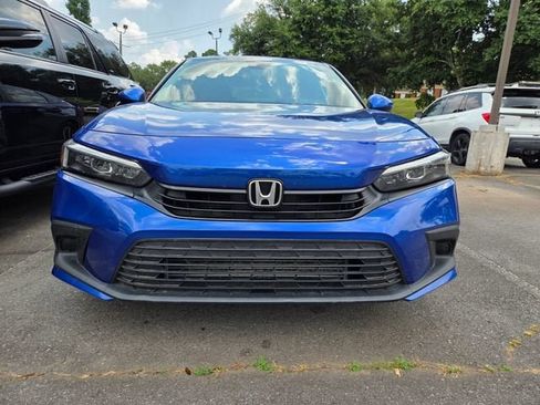 Used 2022 Honda Civic EX image 2