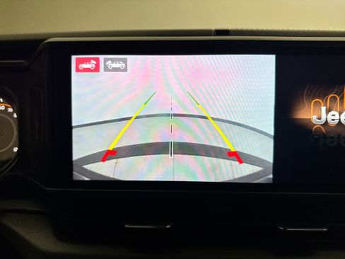 Used 2024 Jeep Wrangler Unlimited Sahara w/ Technology Group image 16