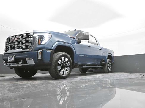 Used 2024 GMC Sierra 2500 Denali w/ Denali Reserve Package image 37