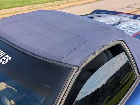 Used 2004 Chevrolet Corvette Convertible w/ Preferred Equipment Group image 22