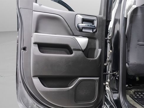 Used 2018 Chevrolet Silverado 1500 LT image 29