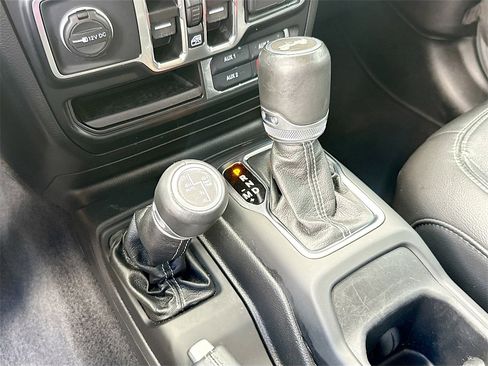 Used 2021 Jeep Wrangler Unlimited Sahara w/ Cold Weather Group image 18