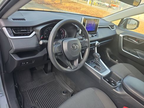Used 2023 Toyota RAV4 XLE image 21