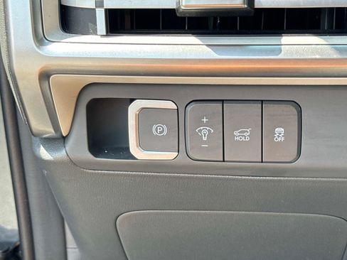 Used 2024 Hyundai Santa Fe SEL FWD image 34