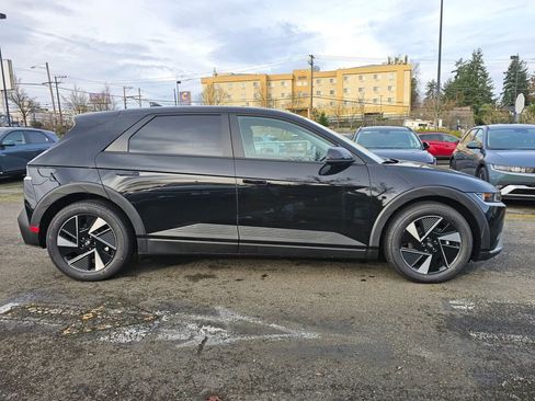 New 2026 Hyundai Ioniq 5 SE image 8