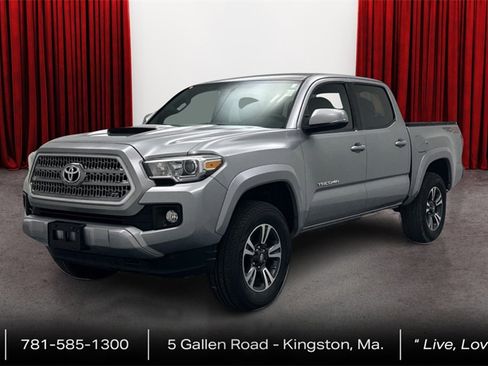 Used 2016 Toyota Tacoma TRD Sport image 1