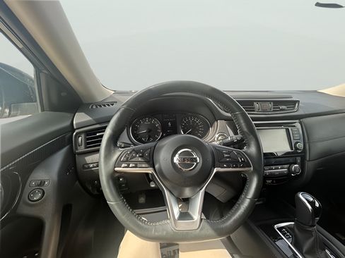 Used 2018 Nissan Rogue SL AWD/4WD image 37