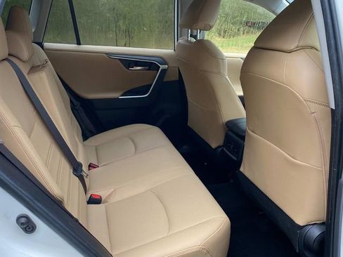 Used 2019 Toyota RAV4 Limited w/ Advanced Technology Package image 35