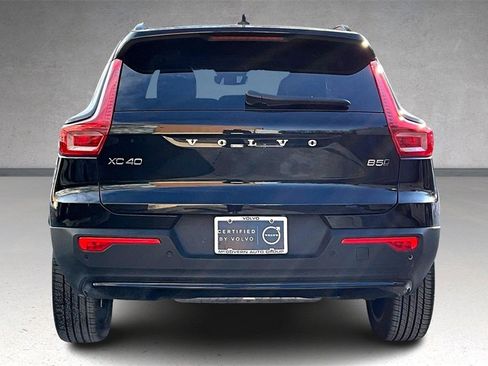 Certified 2026 Volvo XC40 B5 Plus w/ Protection Package Premier image 5