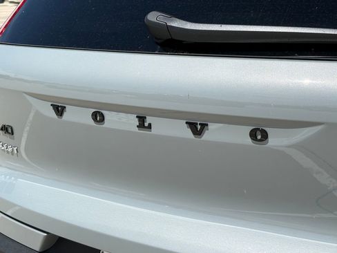 New 2026 Volvo XC40 B5 Ultra w/ Protection Package Premier image 6