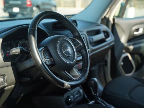 Used 2016 Jeep Renegade 75th Anniversary image 26