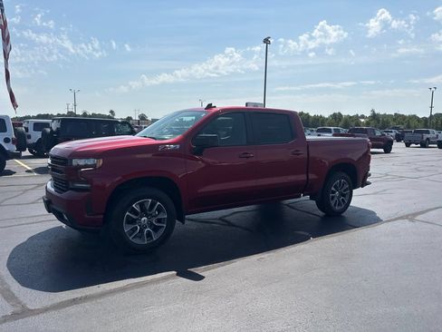 Used 2021 Chevrolet Silverado 1500 RST AWD/4WD image 3