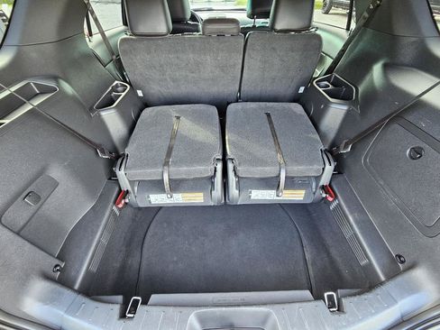 Used 2013 Ford Explorer XLT FWD image 27
