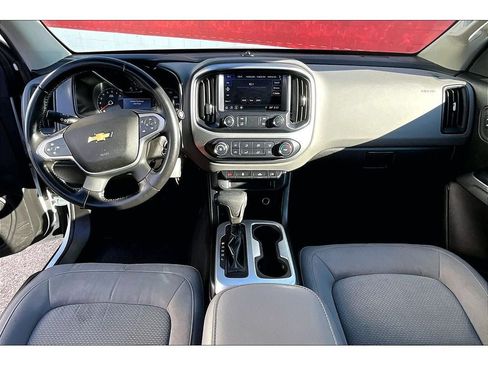 Used 2019 Chevrolet Colorado LT image 16