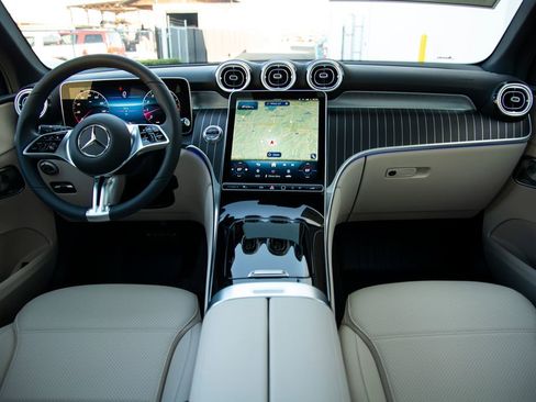 New 2026 Mercedes-Benz GLC 300 4MATIC image 17