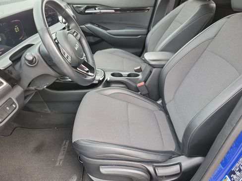 Used 2025 Kia Seltos S image 2