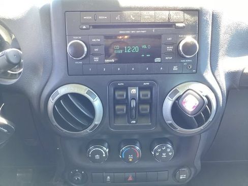 Used 2016 Jeep Wrangler Unlimited Sport w/ Quick Order Package 23S AWD/4WD image 10