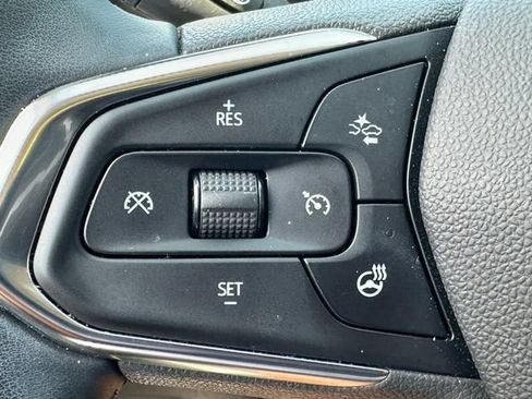 Used 2025 Chevrolet Trax ACTIV w/ Driver Confidence Package FWD image 17