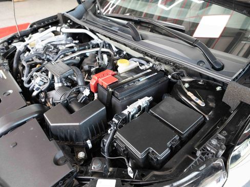 Used 2025 Nissan Sentra SV w/ Trunk Package image 32