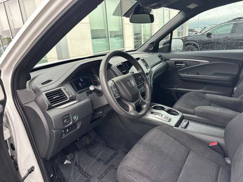Used 2022 Honda Pilot Sport image 13