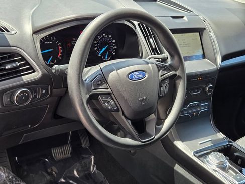 Used 2020 Ford Edge SE w/ Cargo Accessory Package AWD/4WD image 23