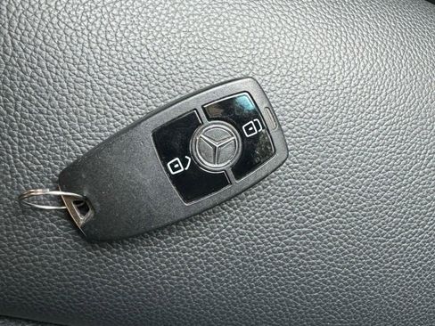 Used 2019 Mercedes-Benz Sprinter 2500 image 36