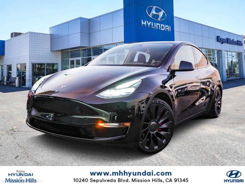Used 2022 Tesla Model Y Performance image 1