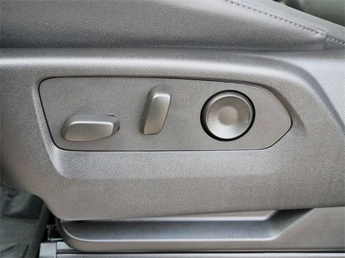 Used 2024 Chevrolet Silverado 3500 LTZ image 13