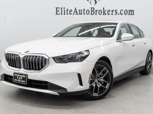 Used 2026 BMW 530i xDrive AWD/4WD image 57